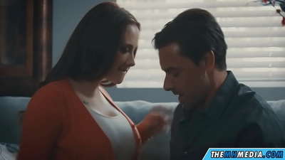 Sex romantic cu o mamă bună cu busty